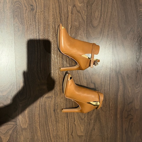 Michael Kors open toe bootie - Picture 3 of 5